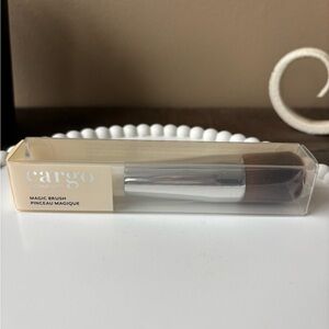 Cargo Magic Brush